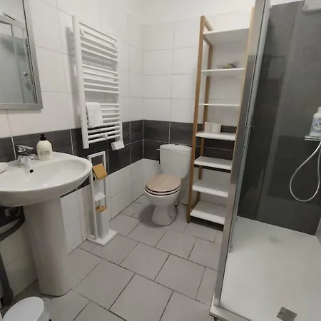 Le Refuge Des Voyageurs 3* Conflans-sur-Seine